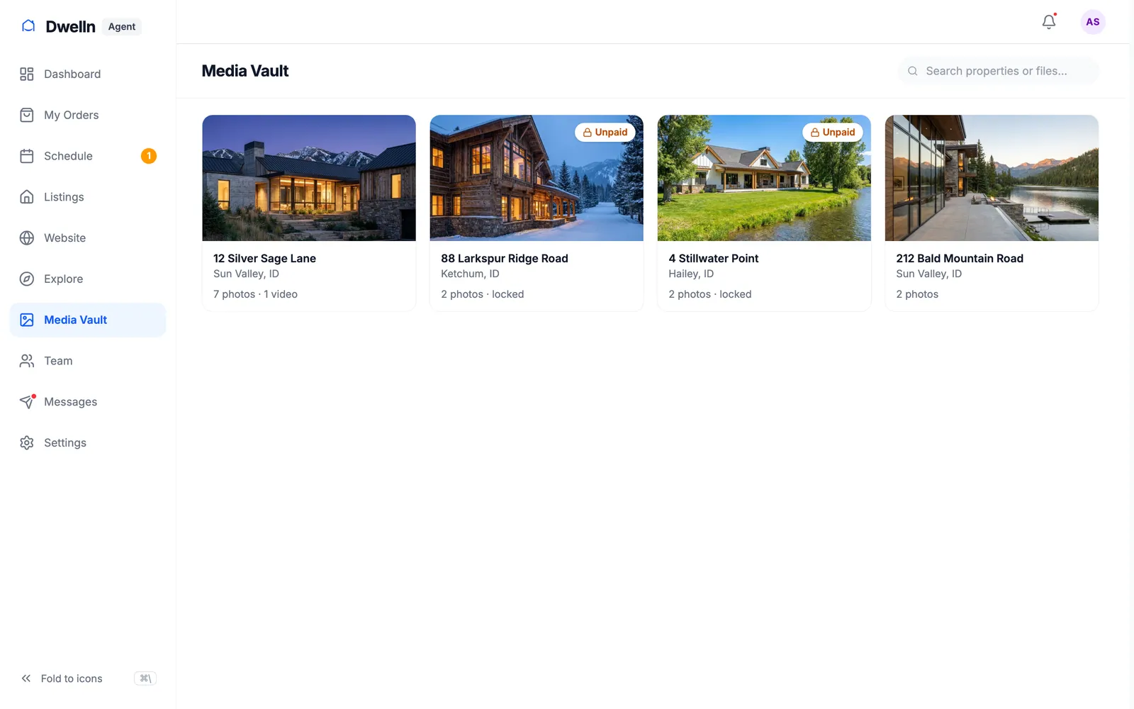 The photos in Ava’s portal, ready to download